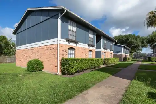 Barringer Square - Webster, TX - Photo 31