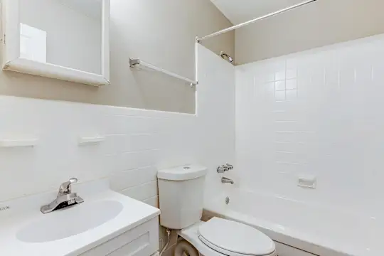 Cherry Creek Apartments - Memphis, TN - Photo 20