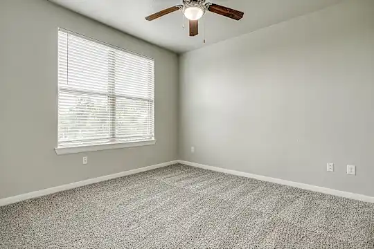 Lancaster Urban Village - Dallas, TX - Photo 13