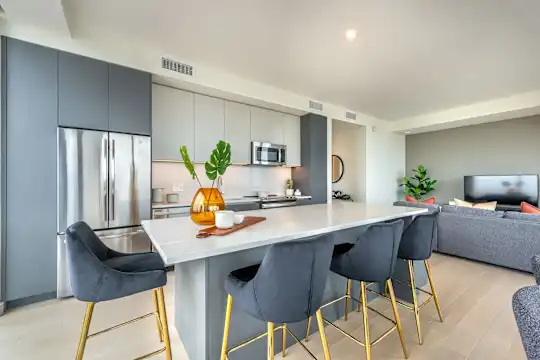 Eastline Residences - Dallas, TX - Photo 5