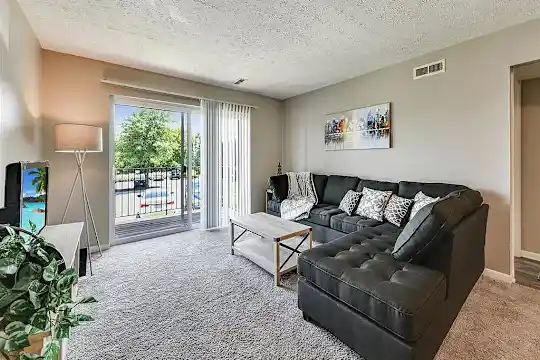 Heritage Hill Estates Apartments - Cincinnati, OH - Photo 5