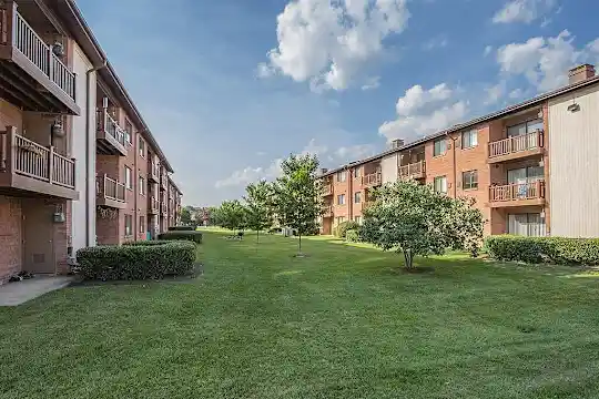 Rose Hill Apartments - Alexandria, VA - Photo 31