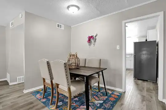 Rhodes Townhomes - Memphis, TN - Photo 10