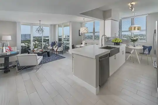 Sunrise Harbor - Fort Lauderdale, FL - Photo 1