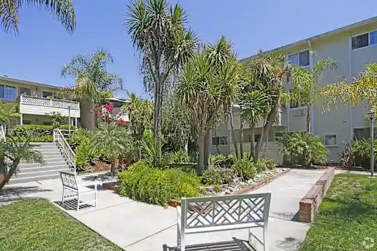 River Walk Apartments - Campbell, CA - Photo 4