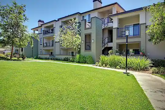 Canyon Park - Riverside, CA - Photo 33