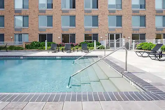 225 Grand - Jersey City, NJ - Photo 4
