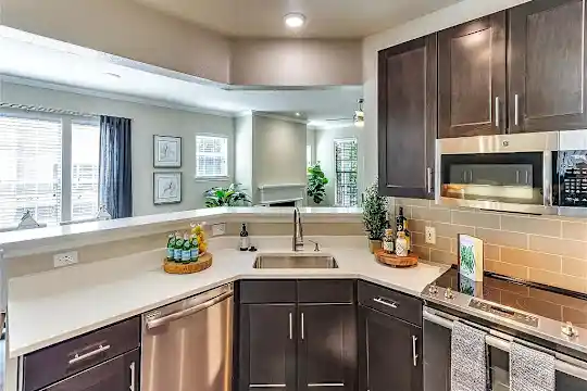 The Caruth Premier Townhome Apartments - Dallas, TX - Photo 1