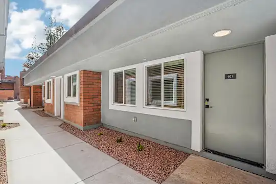 North Glen 38 - Phoenix, AZ - Photo 10