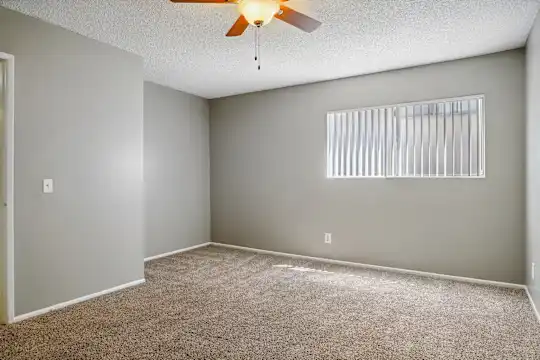 Dwell Apartment Homes - Riverside, CA - Photo 22