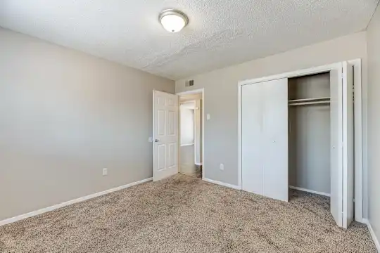 Cherry Creek Apartments - Memphis, TN - Photo 15