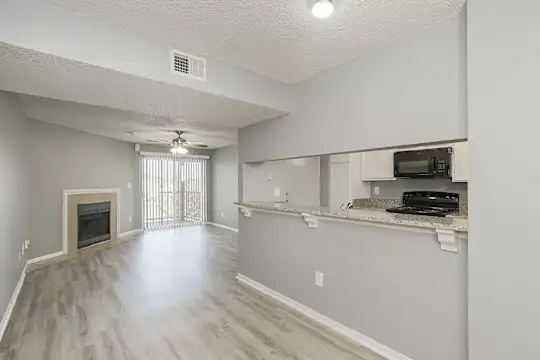 Falcon Point Apartments - Kansas City, MO - Photo 5
