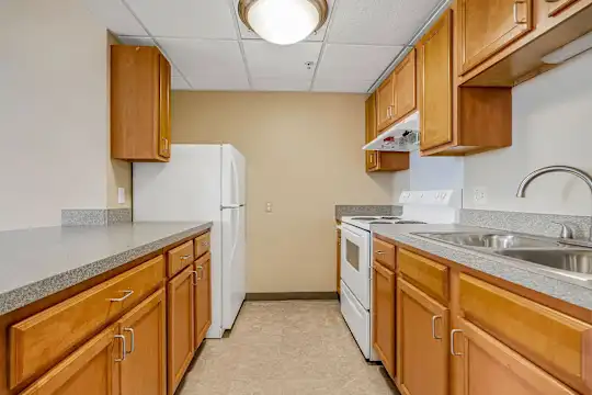 Nazareth Towers Senior Apartments - 62+ - Columbus, OH - Photo 16