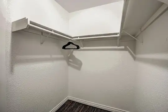 Summit at Champions - Houston, TX - Photo 15