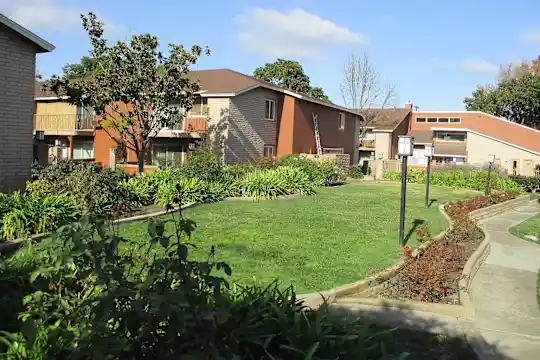 Raintree Apartments - San Jose, CA - Photo 1