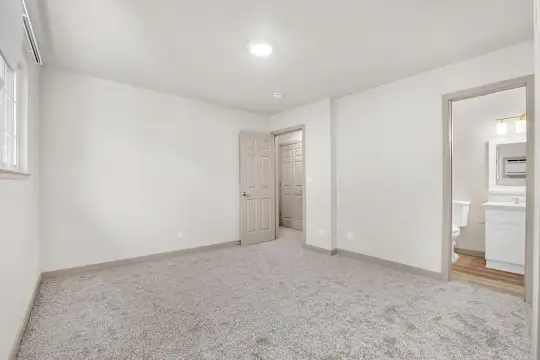 River Walk Apartments - Campbell, CA - Photo 20