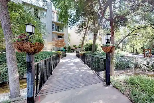 Oaks White Rock - Dallas, TX - Photo 21