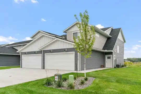 Apartments for Rent in St Cloud Technical and Community College 