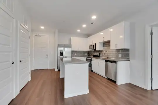LakePointe - Charlotte, NC - Photo 26
