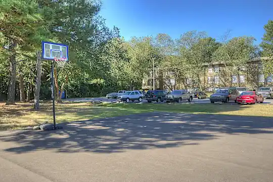 Summer Trace Apartments - Memphis, TN - Photo 28