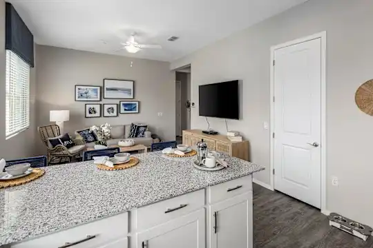 The Crofton - Phoenix, AZ - Photo 9
