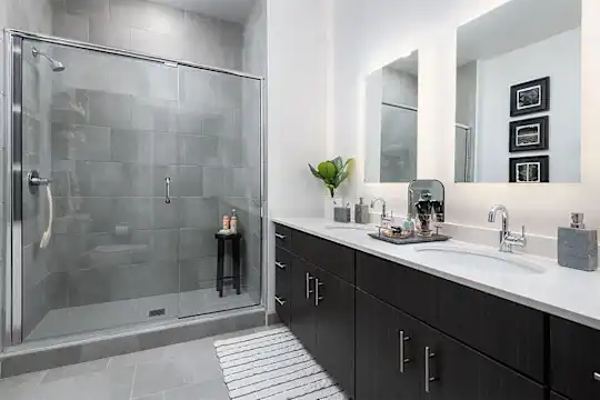One30 at Stonegate - Cincinnati, OH - Photo 15