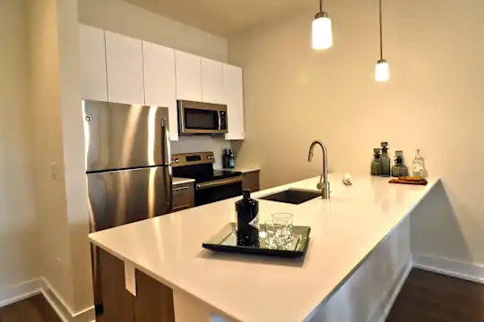 245 Newark - Jersey City, NJ - Photo 10