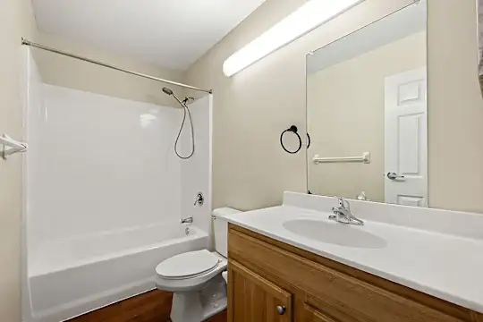 Tremont Pointe Apartments - Cleveland, OH - Photo 11
