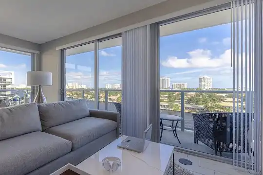 Emera Port Royale - Fort Lauderdale, FL - Photo 6