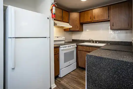 Windsor Court - Knoxville, TN - Photo 8