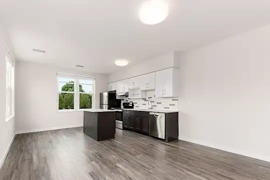 Station Row Apartments - Providence, RI - Photo 18