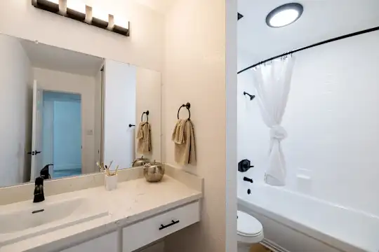 Summerwood Apartments - Santa Clara, CA - Photo 16