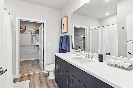 Accent Berkeley Place - Charlotte, NC - Photo 10