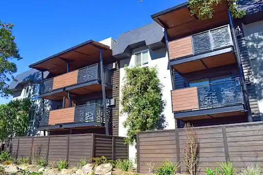 Newport Apartments - Campbell, CA - Photo 3