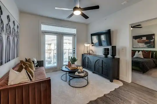 Lenox Dentwood - Dallas, TX - Photo 5