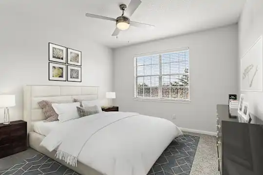 Clover Apartments - Atlanta, GA - Photo 3