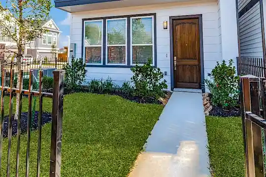 East Heights - Houston, TX - Photo 19