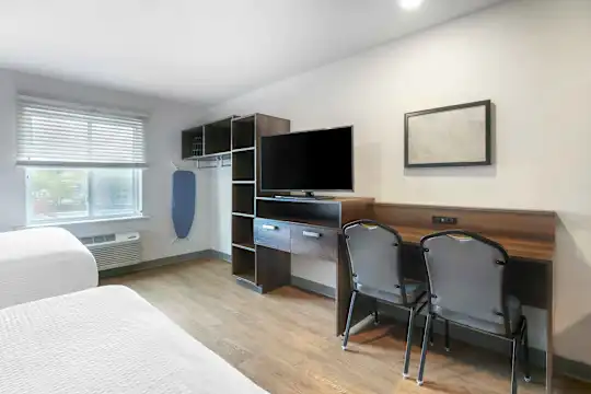 Furnished Studio - Providence - Providence, RI - Photo 14
