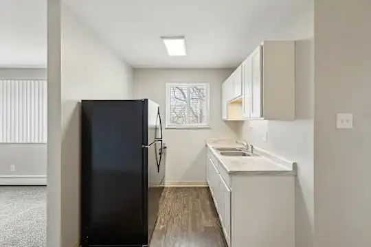 Jadaro Apartments - Cincinnati, OH - Photo 14