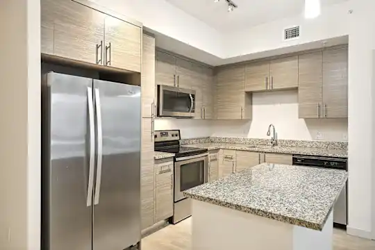 The Queue Apartments - Fort Lauderdale, FL - Photo 20
