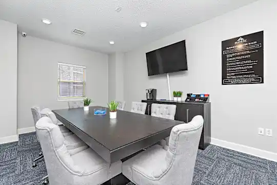 Summit Crossing - Kansas City, MO - Photo 20