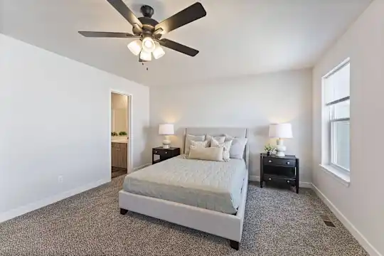 Barry West Townhomes - Kansas City, MO - Photo 21