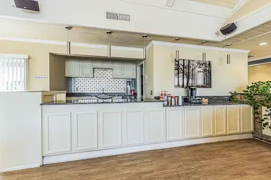 Woodcrest - Kansas City, MO - Photo 30