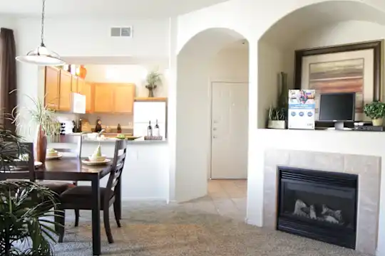 The Villas at Camelback Crossing - Glendale, AZ - Photo 13