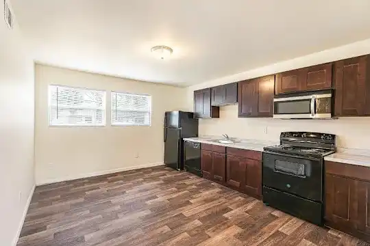 Broadway Townhomes - Atlanta, GA - Photo 15