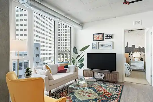 Skyline 776 - Cleveland, OH - Photo 1