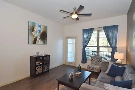 Midtown Grove - Houston, TX - Photo 6