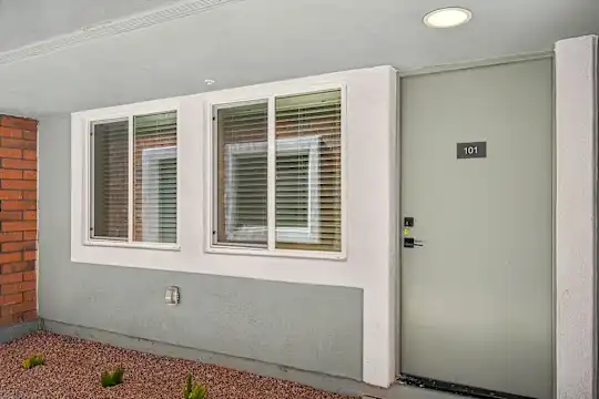 North Glen 38 - Phoenix, AZ - Photo 11