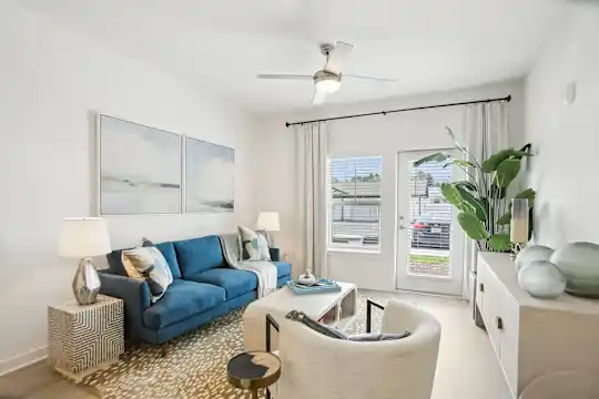 Avion Apartments - Jacksonville, FL - Photo 3