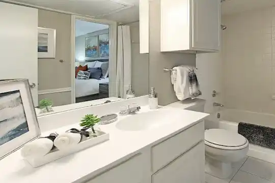Preston Village Apartments - Dallas, TX - Photo 21